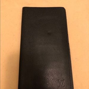 Louis Vuitton Taiga Leather Long Bifold cardholder